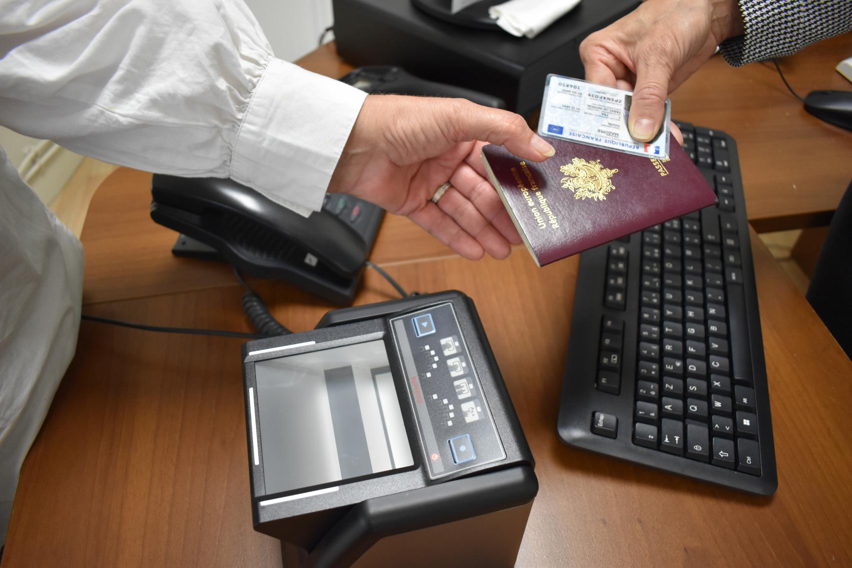 Carte d'identité et passeport : ouverture du planning de réservation sur 15 jours glissants